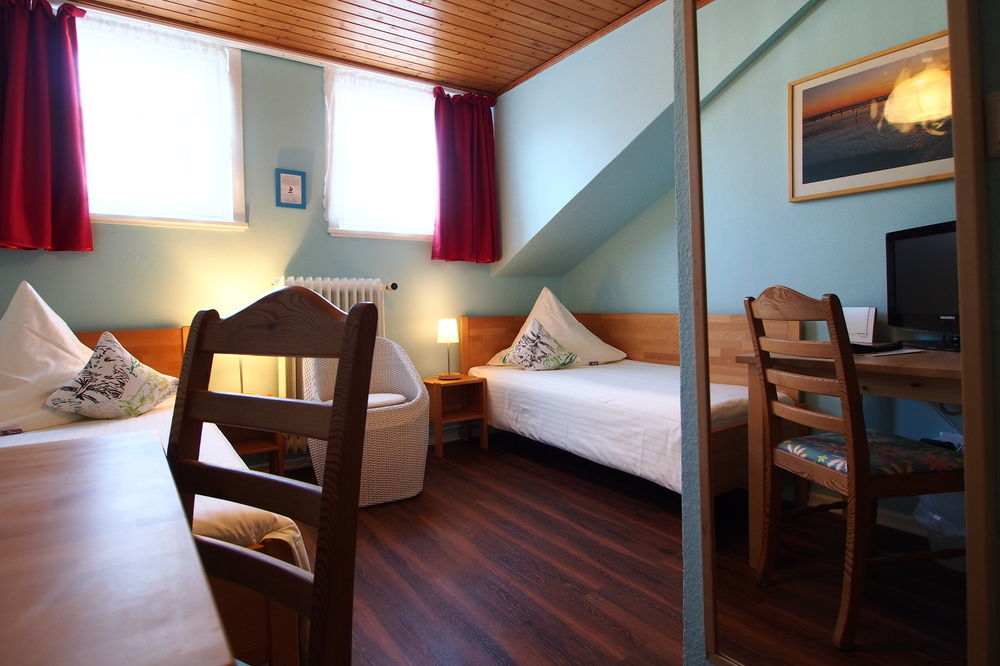 Gasthaus Hotel BRE Екстериор снимка